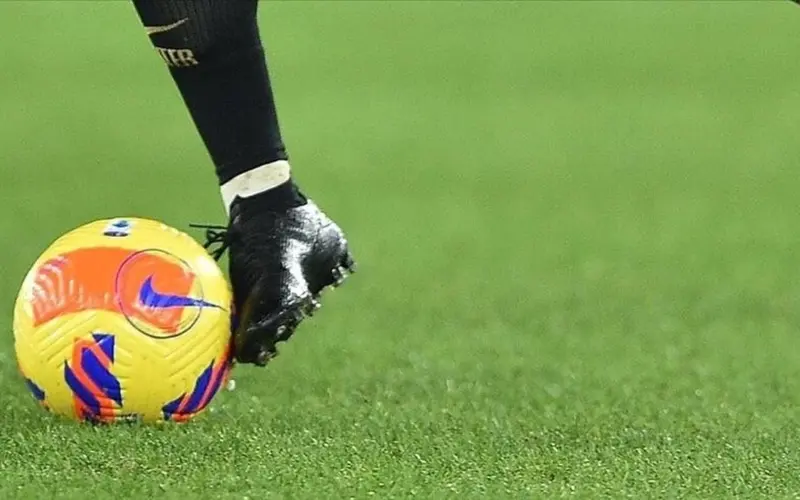 قدم.. الهلال يؤجل تتويج النصر بلقب الدوري السعودي إلى الجولة الختامية